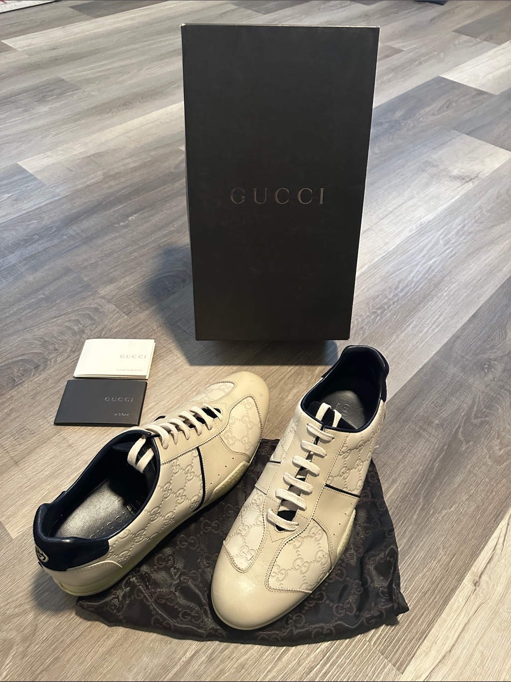 Gucci Men’s Cream Leather Sneakers With Black Accents